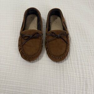 Cat & Jack Brown Suede Moccasins slippers size 3
